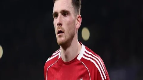 王宗源和龙道一在多哈游泳世锦赛卫冕成功，中国队再夺双金荣耀